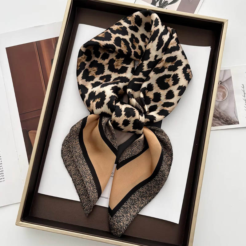 Face Scarf Mask - Luxus Leopard Print Weibliche Satin Neck